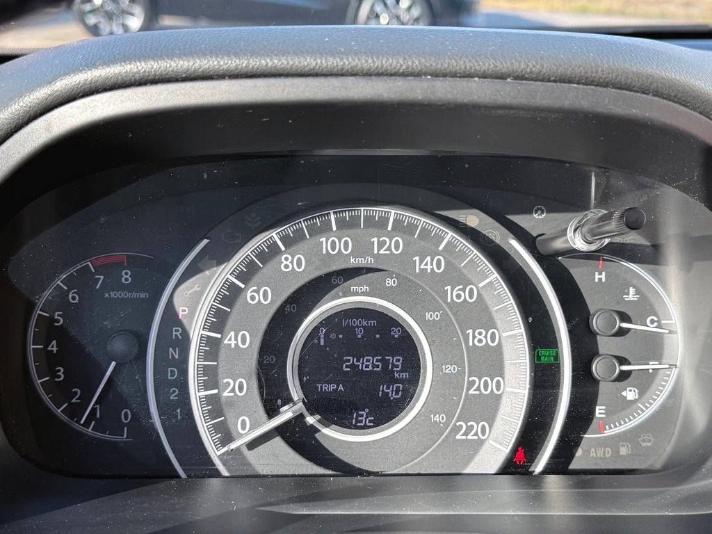 2013 Honda CR-V Touring | Reverse Camera, Heated Front Seats in COLDBROOK, Nova Scotia - 12 - w1024h768px