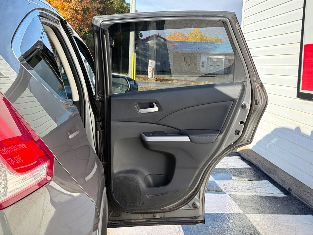 2013 Honda CR-V Touring | Reverse Camera, Heated Front Seats in COLDBROOK, Nova Scotia - 23 - w1024h768px