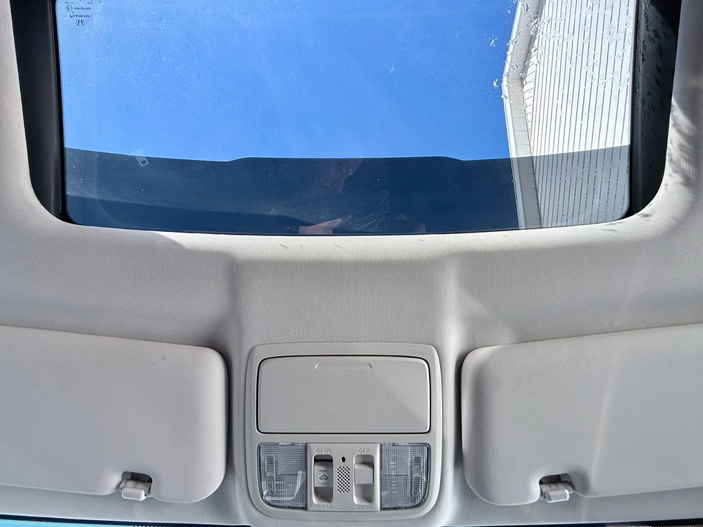 2013 Honda CR-V Touring | Reverse Camera, Heated Front Seats in COLDBROOK, Nova Scotia - 14 - w1024h768px