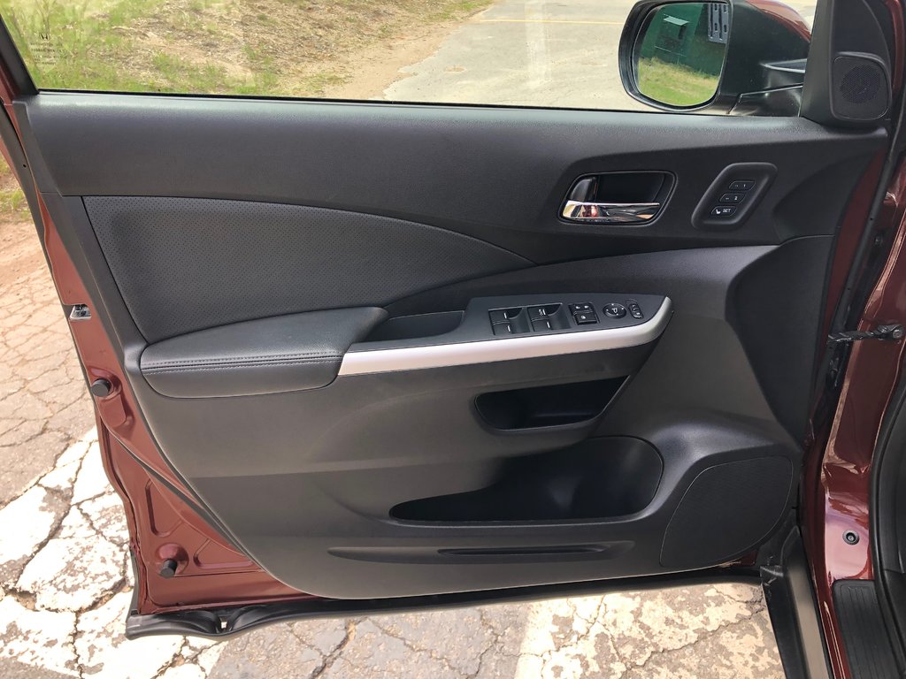 2015 Honda CR-V Touring - sunroof, power and heated seats, cruise in COLDBROOK, Nova Scotia - 20 - w1024h768px