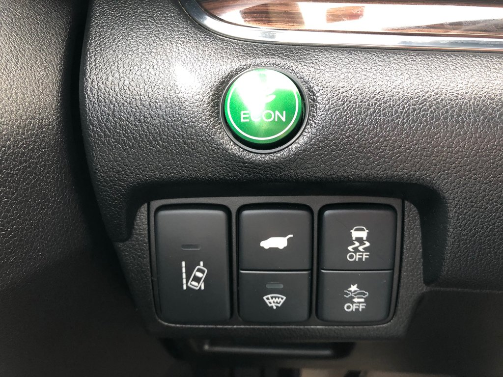 2015 Honda CR-V Touring - sunroof, power and heated seats, cruise in COLDBROOK, Nova Scotia - 9 - w1024h768px