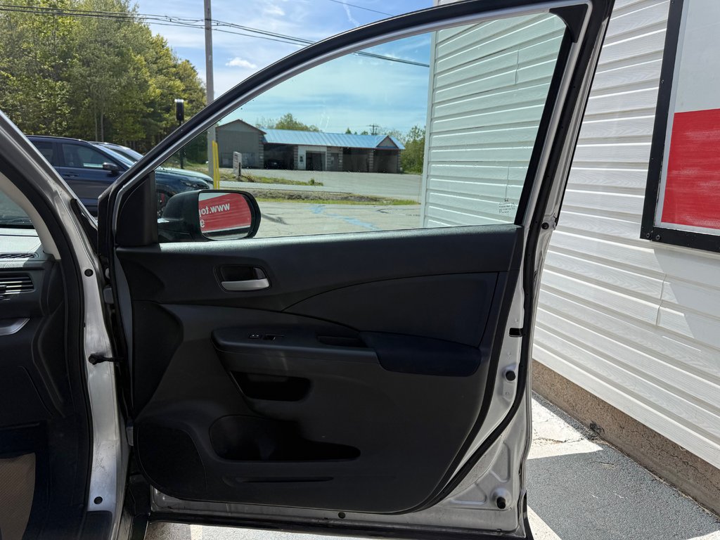 2015 Honda CR-V LX, keyless entry, backup camera, Bluetooth in Kentville, Nova Scotia - 18 - w1024h768px