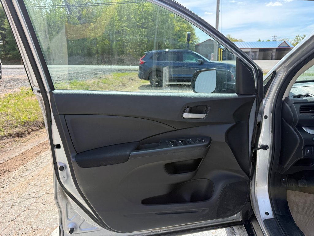 2015 Honda CR-V LX, keyless entry, backup camera, Bluetooth in Kentville, Nova Scotia - 7 - w1024h768px