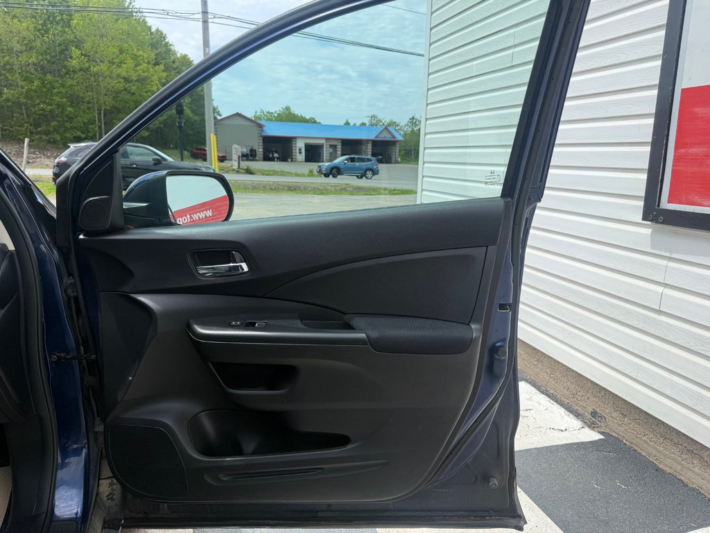 2015 Honda CR-V SE, keyless entry, backup camera, Bluetooth in COLDBROOK, Nova Scotia - 18 - w1024h768px