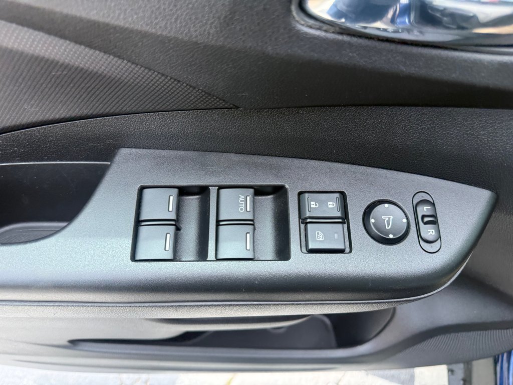 2015 Honda CR-V SE, keyless entry, backup camera, Bluetooth in COLDBROOK, Nova Scotia - 8 - w1024h768px