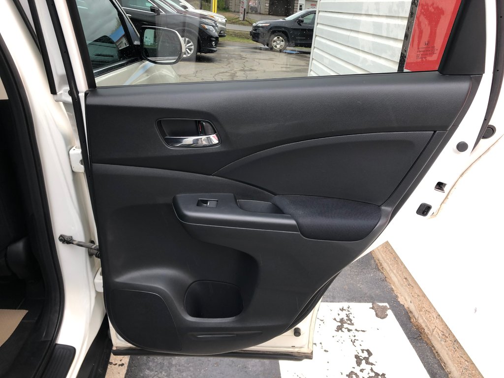 2016 Honda CR-V SE- Heated Seats, Power mirrors, great condition! in COLDBROOK, Nova Scotia - 19 - w1024h768px