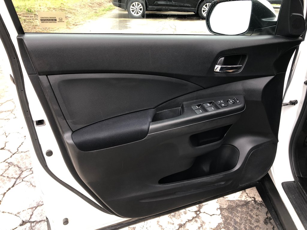 2016 Honda CR-V SE- Heated Seats, Power mirrors, great condition! in COLDBROOK, Nova Scotia - 15 - w1024h768px