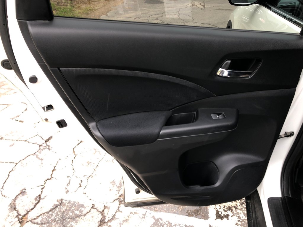 2016 Honda CR-V SE- Heated Seats, Power mirrors, great condition! in COLDBROOK, Nova Scotia - 17 - w1024h768px