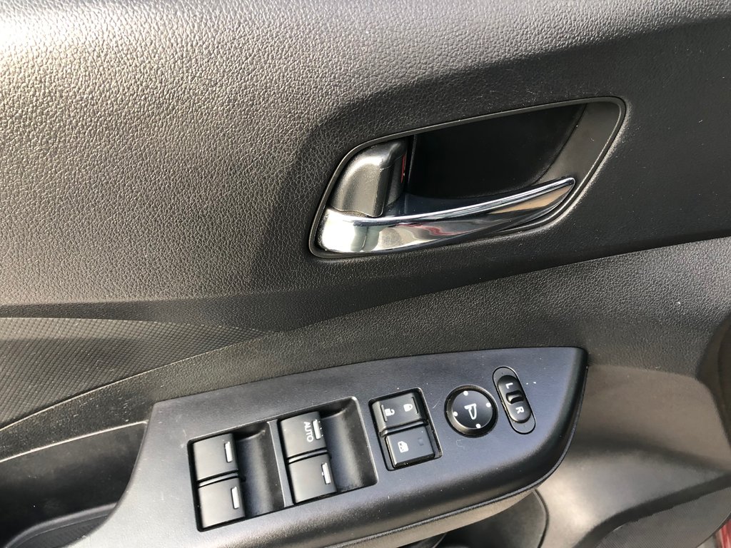 Honda CR-V SE - Push Start, Reverse Camera, Econ Mode 2016 à COLDBROOK, Nouvelle-Écosse - 8 - w1024h768px