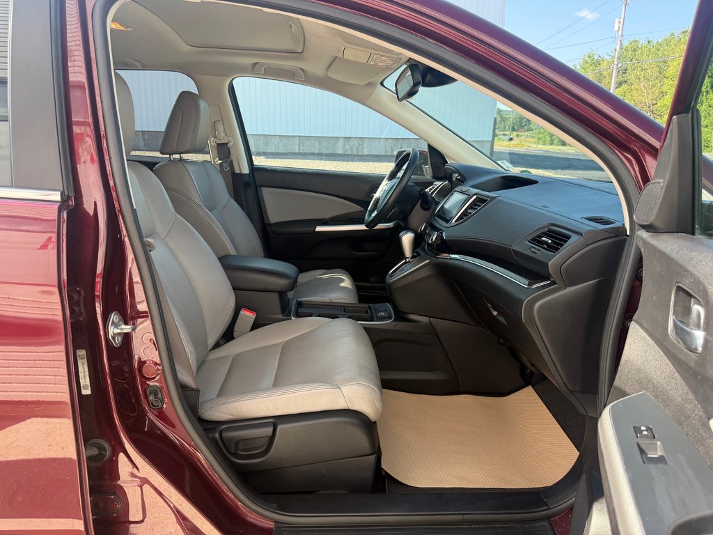 2016 Honda CR-V Touring, keyless entry, backup camera, Bluetooth in COLDBROOK, Nova Scotia - 21 - w1024h768px