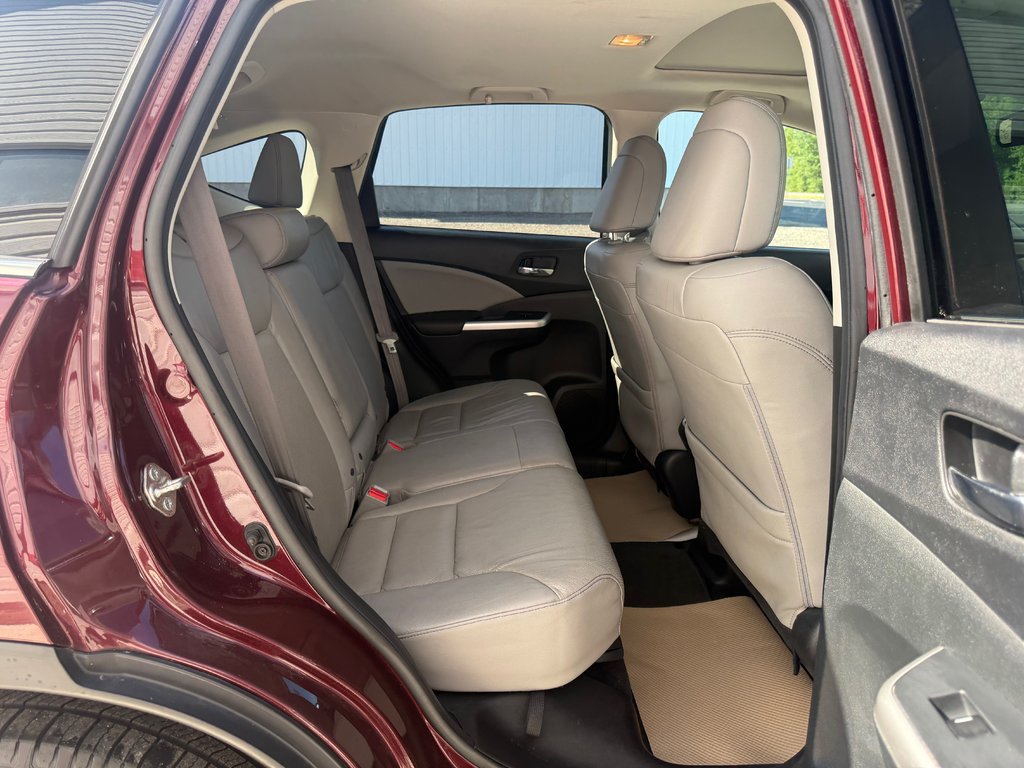 2016 Honda CR-V Touring, keyless entry, backup camera, Bluetooth in COLDBROOK, Nova Scotia - 19 - w1024h768px