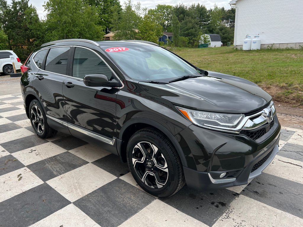 2017  CR-V Touring - AWD, Leather, Sunroof, Tow PKG, Alloys in COLDBROOK, Nova Scotia - 3 - w1024h768px