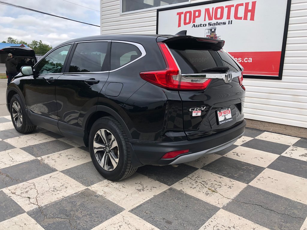 2017  CR-V LX, Hands Free, cruise control, reverse camera, in COLDBROOK, Nova Scotia - 6 - w1024h768px