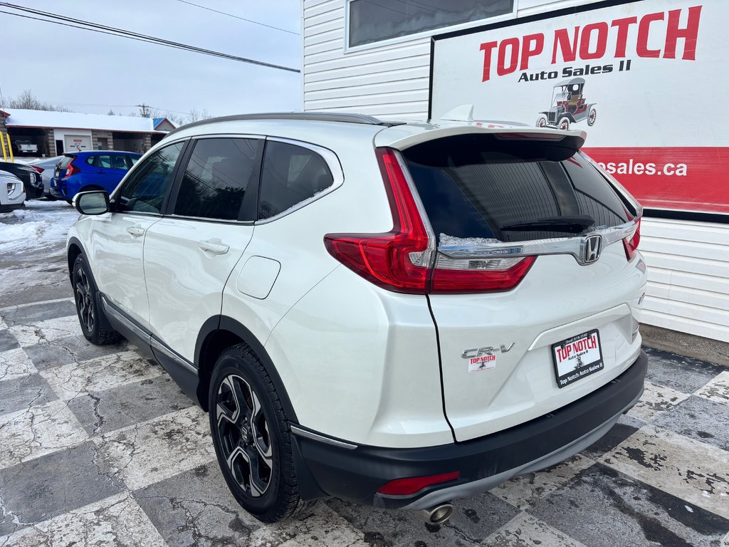 2017 Honda CR-V Touring - sunroof, power seats, heated seats, a/c in COLDBROOK, Nova Scotia - 6 - w1024h768px