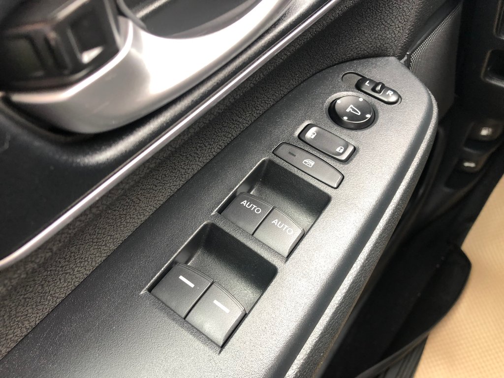 2017 Honda CR-V EX - sunroof, power and heated seats, cruise, a/c in COLDBROOK, Nova Scotia - 7 - w1024h768px