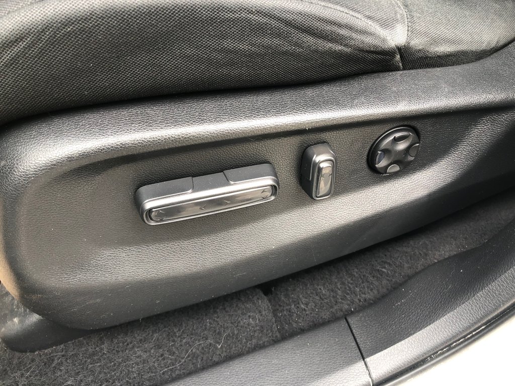 2017 Honda CR-V EX - sunroof, power and heated seats, cruise, a/c in COLDBROOK, Nova Scotia - 18 - w1024h768px