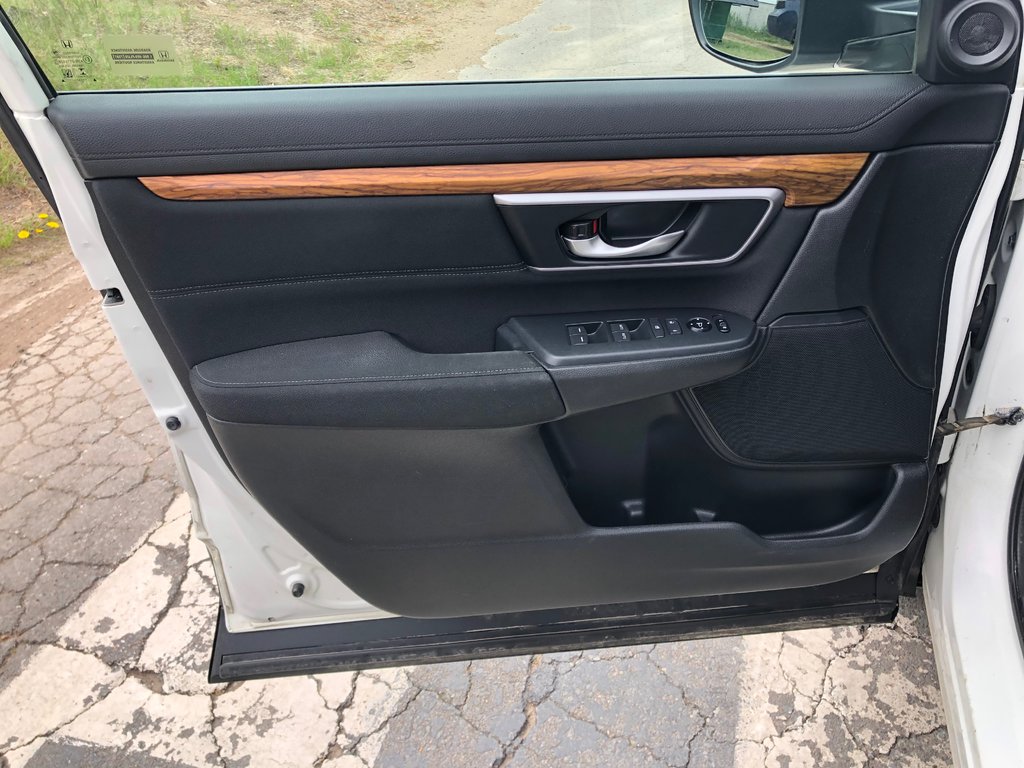 2017 Honda CR-V EX - sunroof, power and heated seats, cruise, a/c in COLDBROOK, Nova Scotia - 16 - w1024h768px