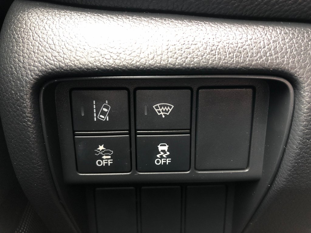2017 Honda CR-V EX - sunroof, power and heated seats, cruise, a/c in COLDBROOK, Nova Scotia - 8 - w1024h768px