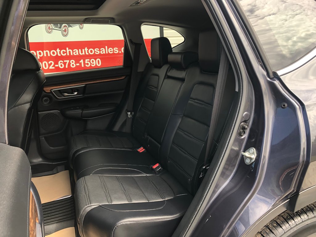 2017 Honda CR-V Touring - Sunroof, Reverse Camera, Leather Seats in COLDBROOK, Nova Scotia - 23 - w1024h768px