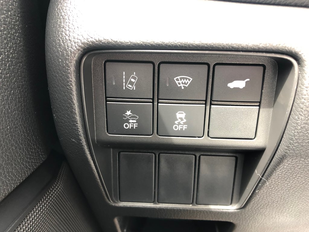2017 Honda CR-V Touring - Sunroof, Reverse Camera, Leather Seats in COLDBROOK, Nova Scotia - 9 - w1024h768px