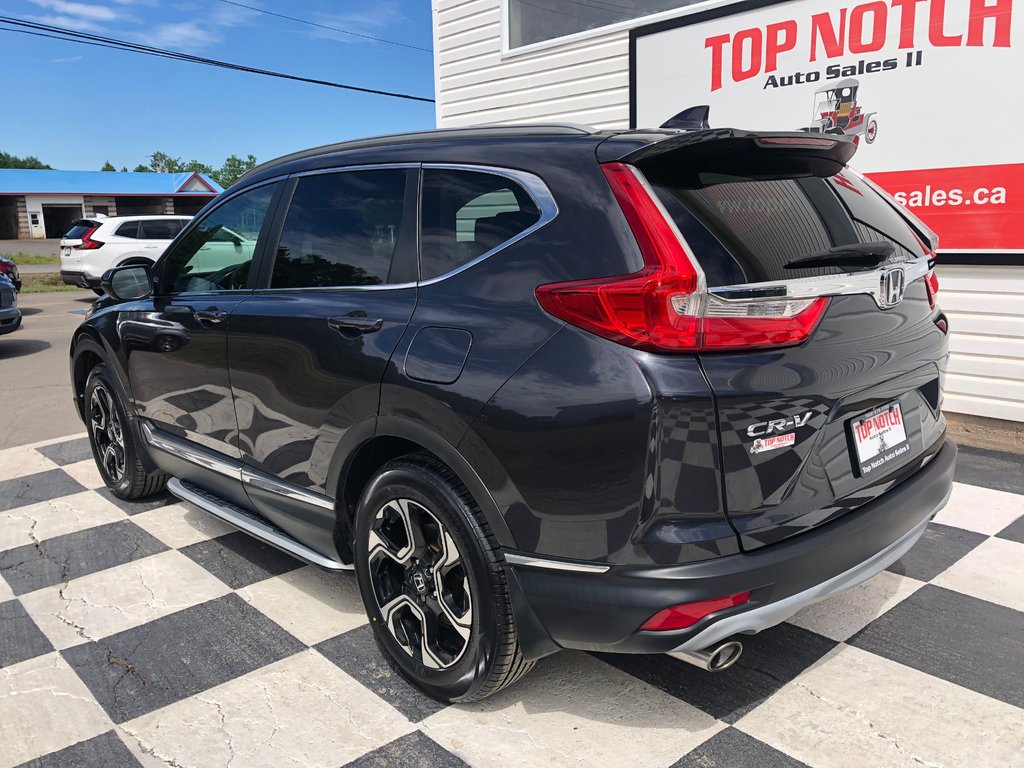 2017 Honda CR-V Touring - Sunroof, Reverse Camera, Leather Seats in COLDBROOK, Nova Scotia - 6 - w1024h768px