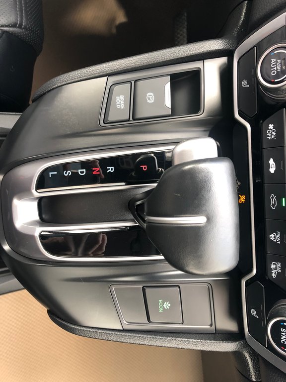 2017 Honda CR-V Touring - Sunroof, Reverse Camera, Leather Seats in COLDBROOK, Nova Scotia - 16 - w1024h768px