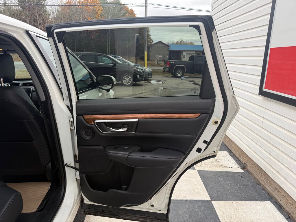 Honda CR-V EX-L, Keyless entry, Remote start, Woodgrain int. 2018 à COLDBROOK, Nouvelle-Écosse - 18 - w1024h768px