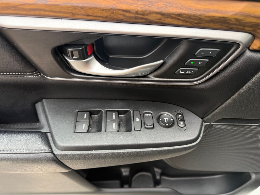 Honda CR-V EX-L, Keyless entry, Remote start, Woodgrain int. 2018 à COLDBROOK, Nouvelle-Écosse - 8 - w1024h768px