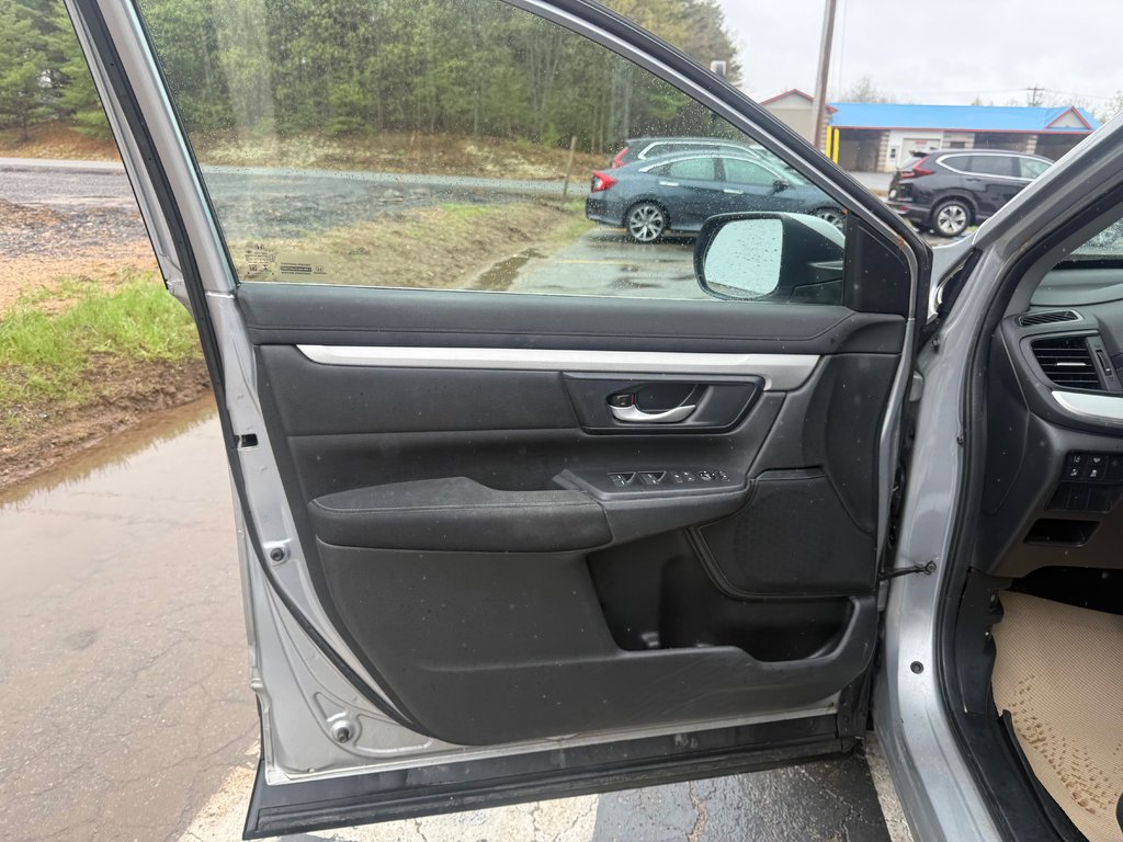 2018 Honda CR-V LX, keyless entry, backup camera, Bluetooth in COLDBROOK, Nova Scotia - 7 - w1024h768px
