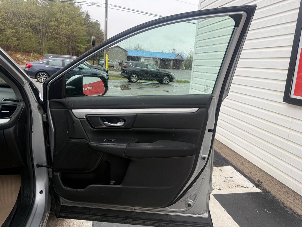 2018 Honda CR-V LX, keyless entry, backup camera, Bluetooth in COLDBROOK, Nova Scotia - 18 - w1024h768px