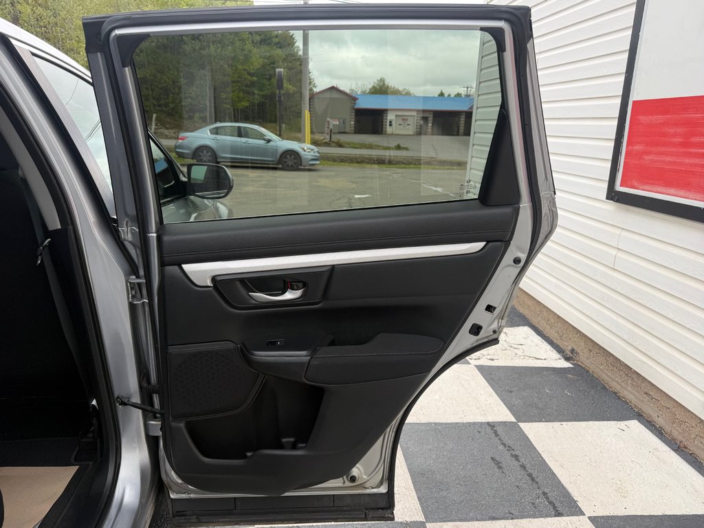 2018 Honda CR-V LX, keyless entry, backup camera, Bluetooth in COLDBROOK, Nova Scotia - 17 - w1024h768px