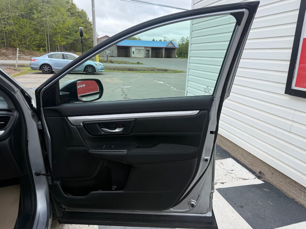 2018 Honda CR-V LX, keyless entry, backup camera, Bluetooth in COLDBROOK, Nova Scotia - 19 - w1024h768px