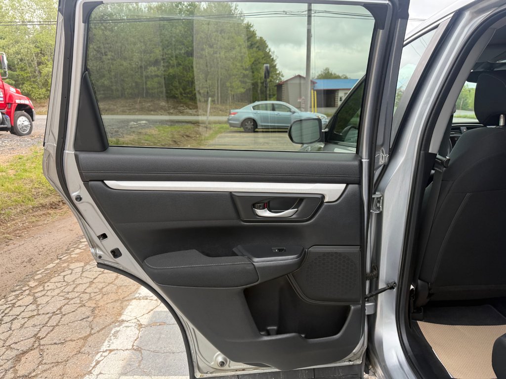 2018 Honda CR-V LX, keyless entry, backup camera, Bluetooth in COLDBROOK, Nova Scotia - 14 - w1024h768px