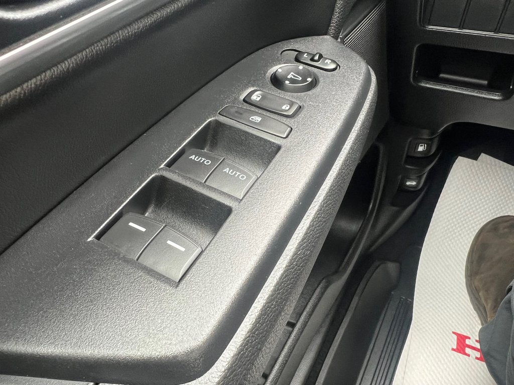 CR-V EX-L - AWD, Heated seats, Memory seats, Sunroof 2019 à Kentville, Nouvelle-Écosse - 7 - w1024h768px