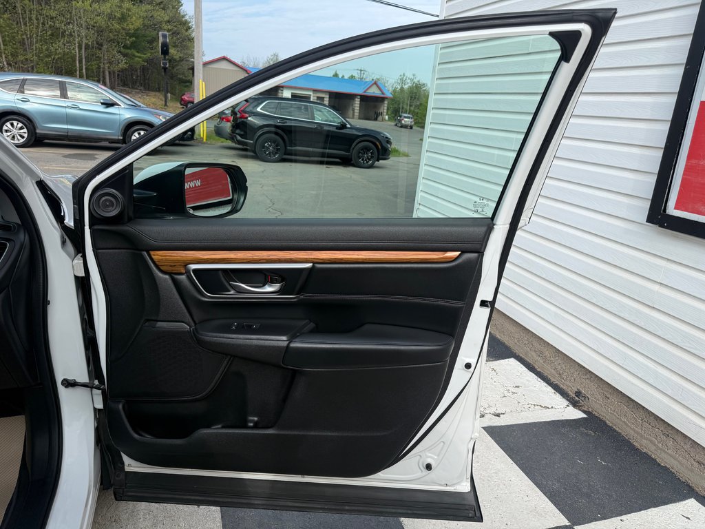 Honda CR-V Touring, keyless entry, backup camera, Bluetooth 2019 à COLDBROOK, Nouvelle-Écosse - 19 - w1024h768px