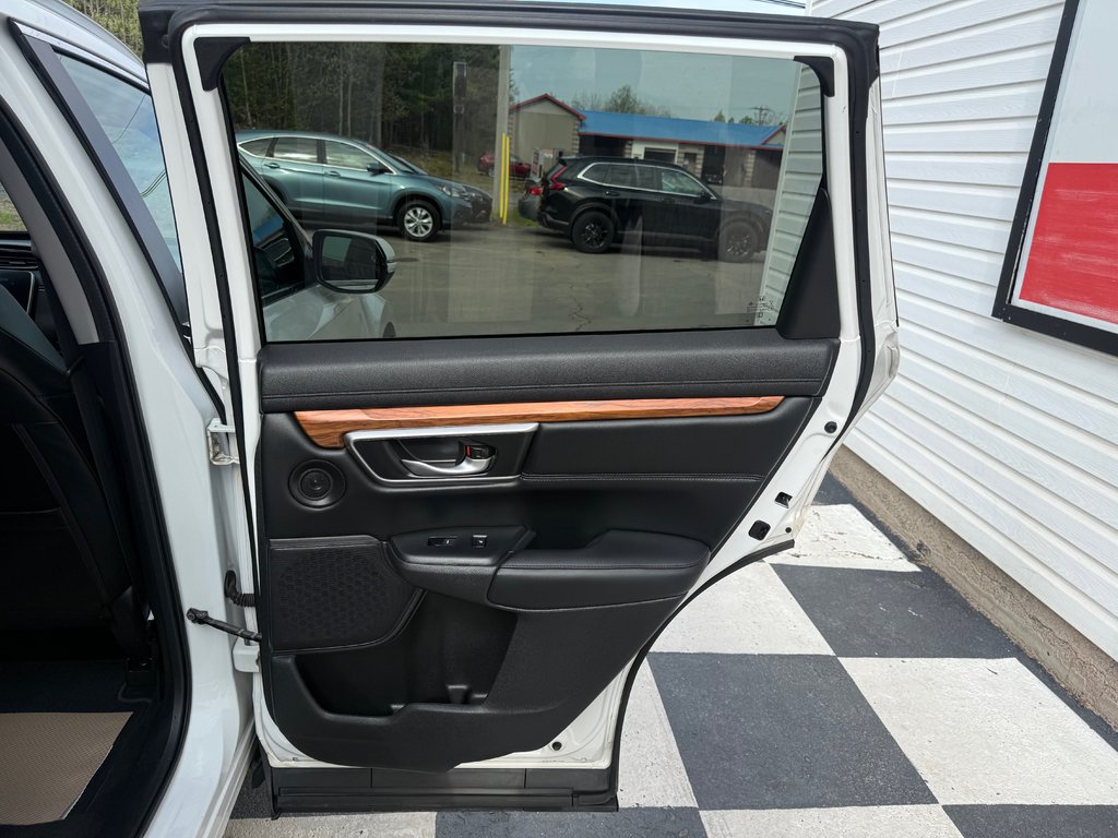 Honda CR-V Touring, keyless entry, backup camera, Bluetooth 2019 à COLDBROOK, Nouvelle-Écosse - 17 - w1024h768px