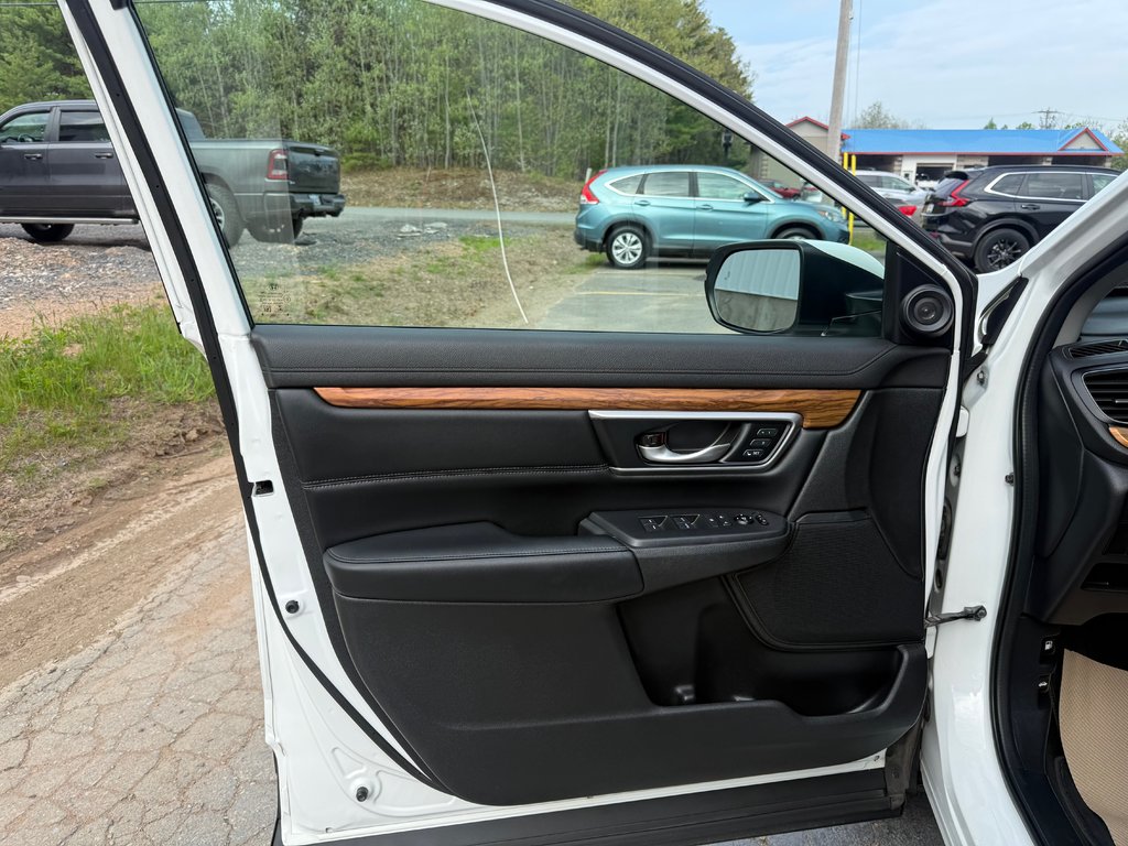 Honda CR-V Touring, keyless entry, backup camera, Bluetooth 2019 à COLDBROOK, Nouvelle-Écosse - 7 - w1024h768px