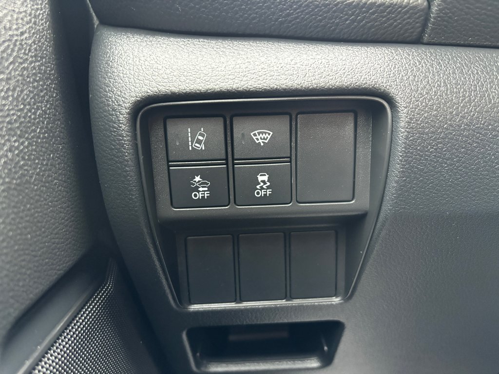 2020  CR-V LX - hands free, reverse camera, dual climate zone in COLDBROOK, Nova Scotia - 7 - w1024h768px