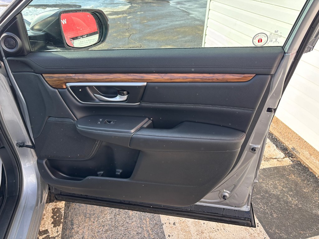 2020 Honda CR-V EX-L - leather seats, power seats, sunroof, a/c in COLDBROOK, Nova Scotia - 26 - w1024h768px