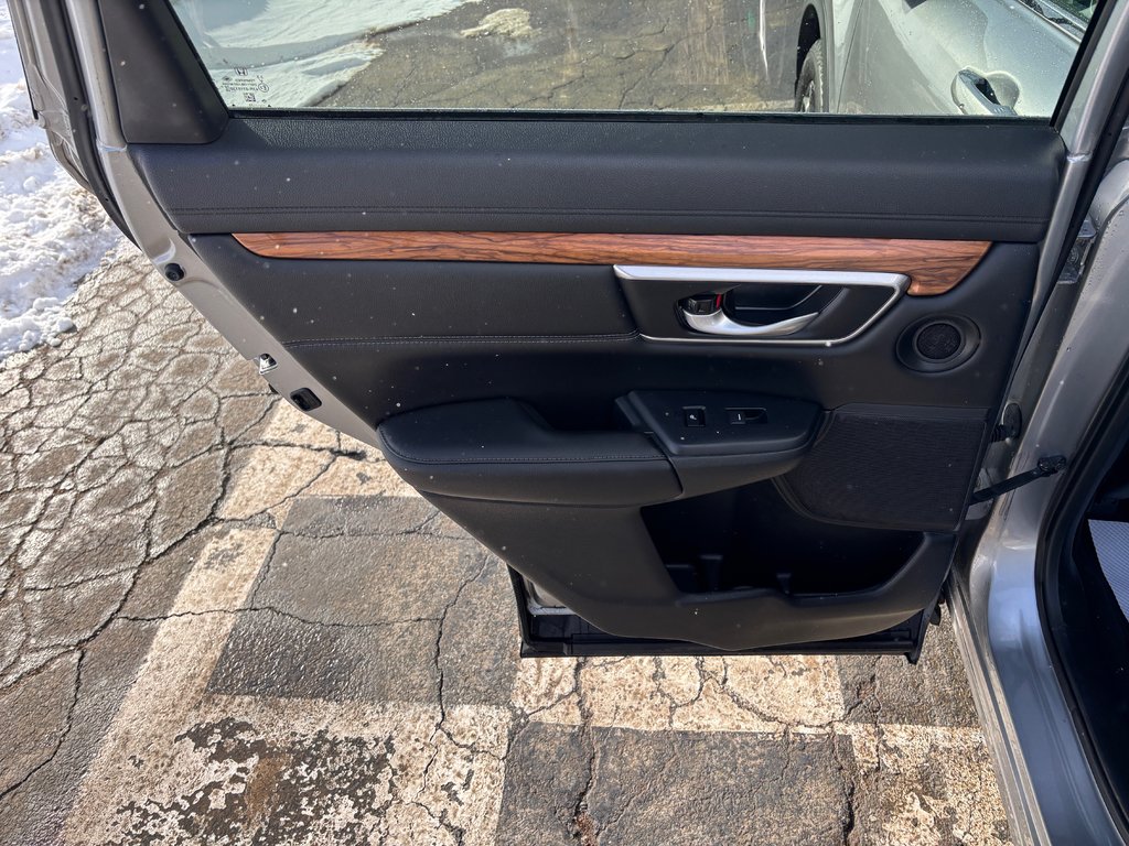 2020 Honda CR-V EX-L - leather seats, power seats, sunroof, a/c in COLDBROOK, Nova Scotia - 21 - w1024h768px