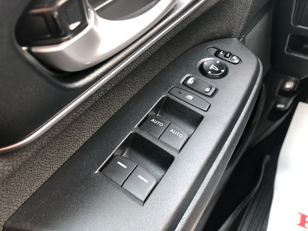 2020 Honda CR-V Sport - sunroof, dual climate zones, reverse cam in COLDBROOK, Nova Scotia - 7 - w1024h768px