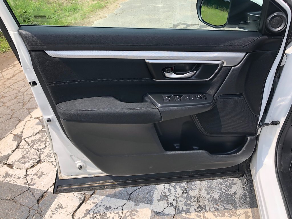 2020 Honda CR-V Sport - sunroof, dual climate zones, reverse cam in COLDBROOK, Nova Scotia - 16 - w1024h768px