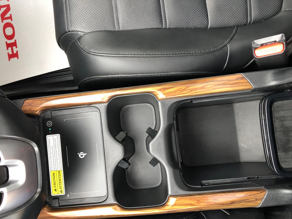 2020 Honda CR-V Touring - Reverse Camera, Carplay, Heated Seats in COLDBROOK, Nova Scotia - 16 - w1024h768px