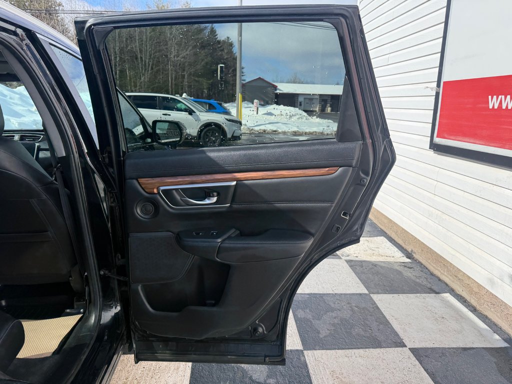 2020 Honda CR-V EX-L, keyless entry, backup camera, Bluetooth in COLDBROOK, Nova Scotia - 17 - w1024h768px