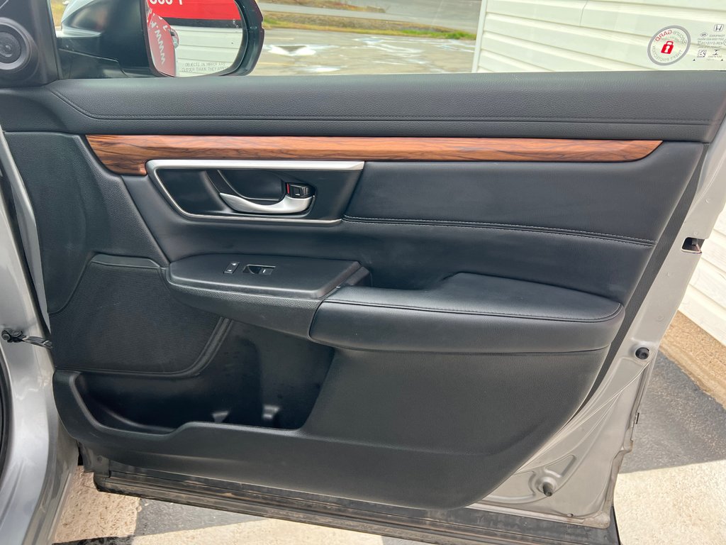 2021  CR-V Touring - Leather, AWD, Heated seats, Sunroof, AC in Kentville, Nova Scotia - 30 - w1024h768px