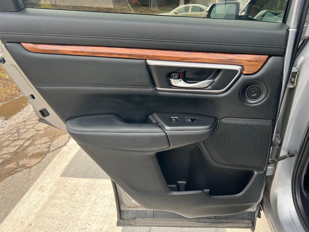 2021  CR-V Touring - Leather, AWD, Heated seats, Sunroof, AC in Kentville, Nova Scotia - 25 - w1024h768px