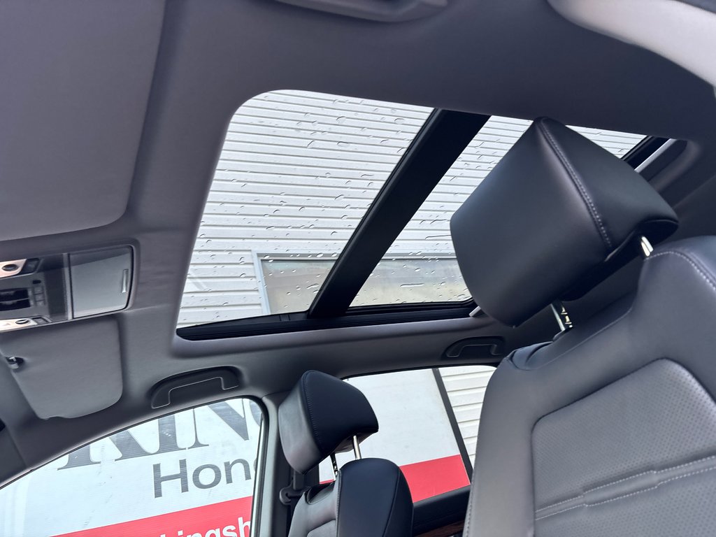 2021  CR-V Touring - sunroof, acc, hands free, reverse camera in COLDBROOK, Nova Scotia - 19 - w1024h768px