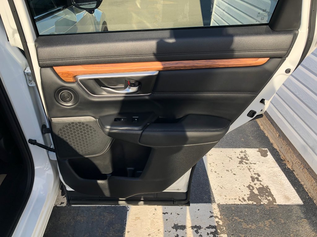 2021 Honda CR-V EX-L - power & heated seats, dual climate zones in COLDBROOK, Nova Scotia - 26 - w1024h768px