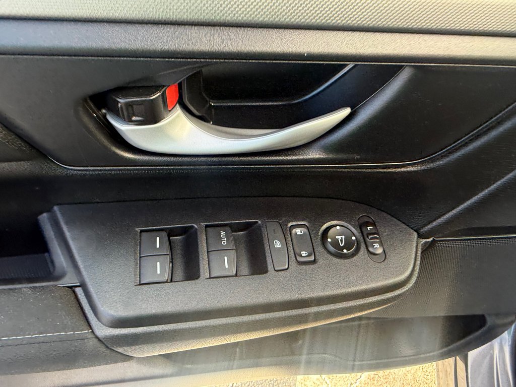 2021 Honda CR-V LX, Keyless entry, remote start, backup camera in Kentville, Nova Scotia - 8 - w1024h768px