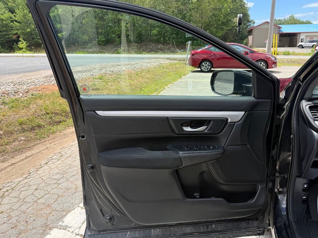2021 Honda CR-V LX, keyless entry, backup camera, Bluetooth in COLDBROOK, Nova Scotia - 7 - w1024h768px